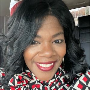 Meet your Posher, Sherry